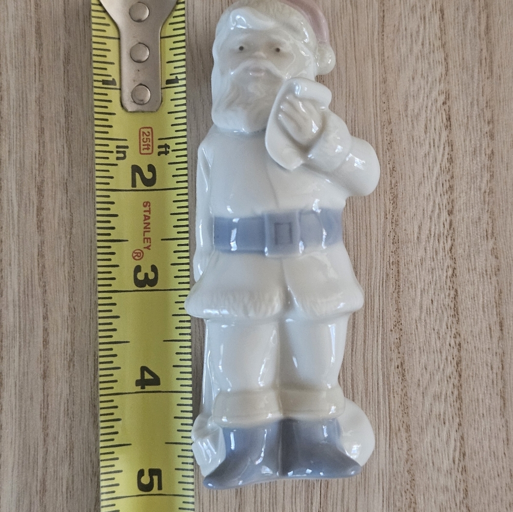 Vintage Lladro Santa - Picture 7 of 9